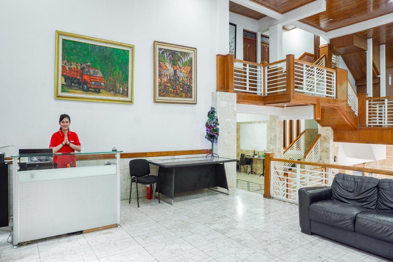 Oyo 1209 Tirtasari Nice Guesthouse Bandung Ngoại thất bức ảnh