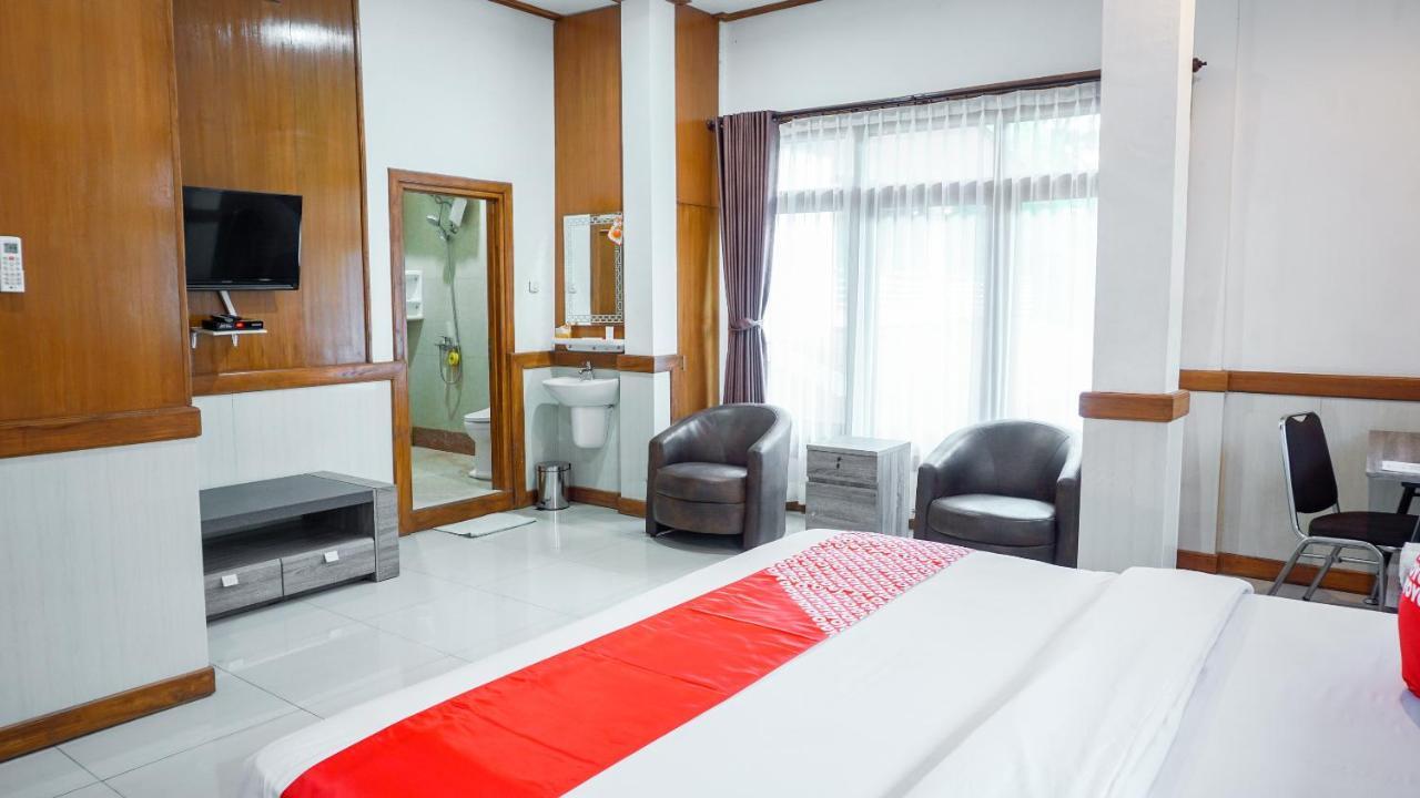 Oyo 1209 Tirtasari Nice Guesthouse Bandung Ngoại thất bức ảnh
